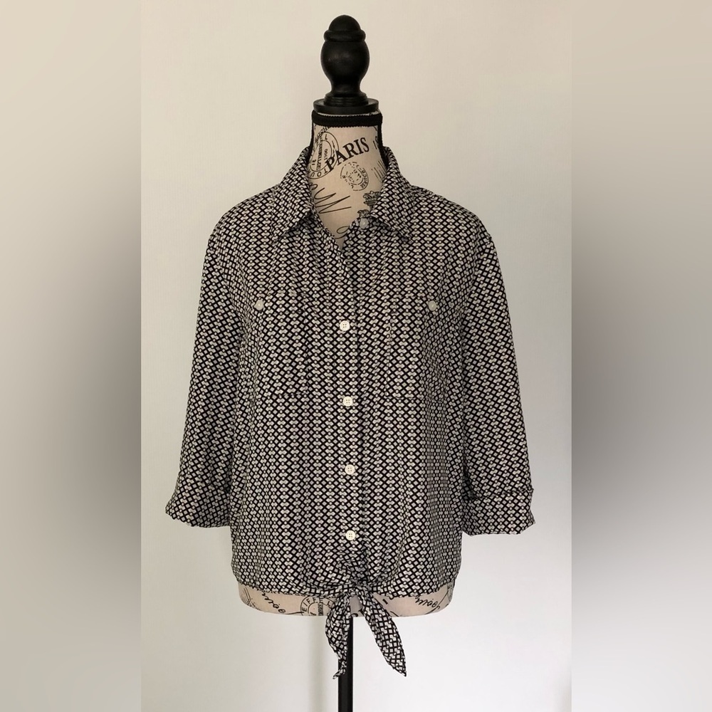 Ellen Tracy Blouse large black and white long sleeves
